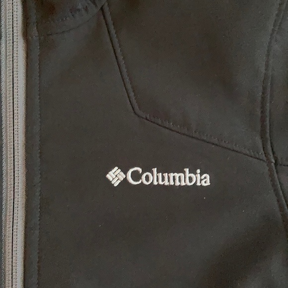 Columbia Omni-Shield jacket EUC - Picture 2 of 11
